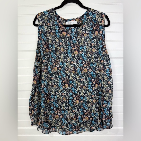 Cristina B. Tops - Cristina B women’s layered blue floral sleeveless dressy v neck tank. Size XL.